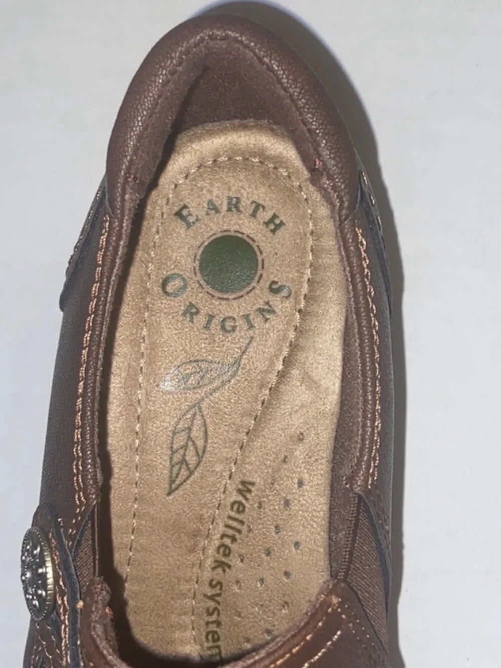Earth Origins Men's Dark Brown Slip-On Casual Loafers. Size 9 M